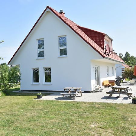 Spacious Holiday Home In Hornstorf With Trampoline מראה חיצוני תמונה